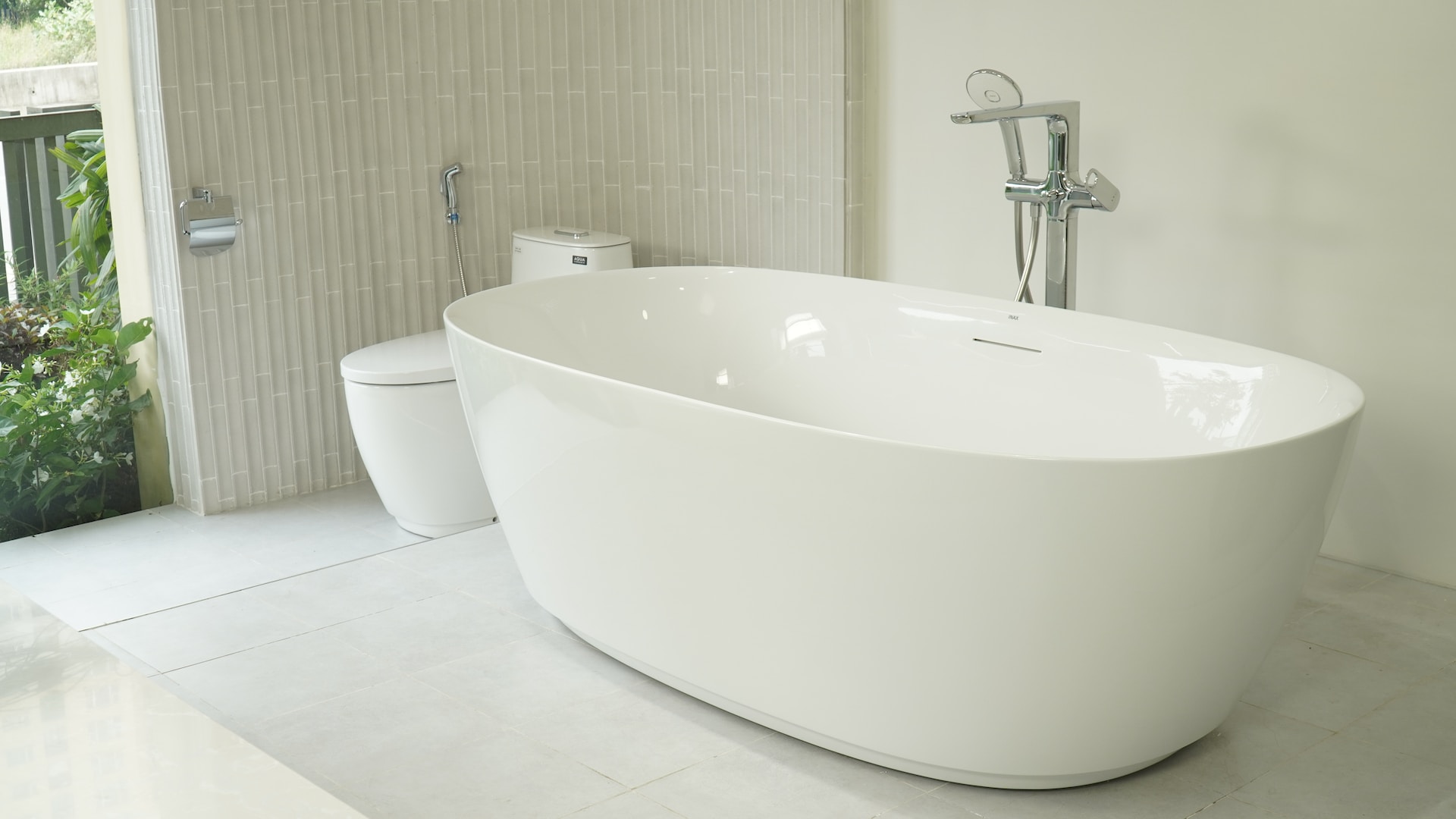 Az akril fürdőkád előnyei a fürdőszobában